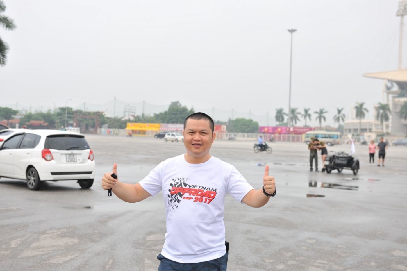 Các đội tập trung tại SVĐ Mỹ Đình 6h sáng trước giờ diễu hành lên Đồng Mô (Bình X-Five)