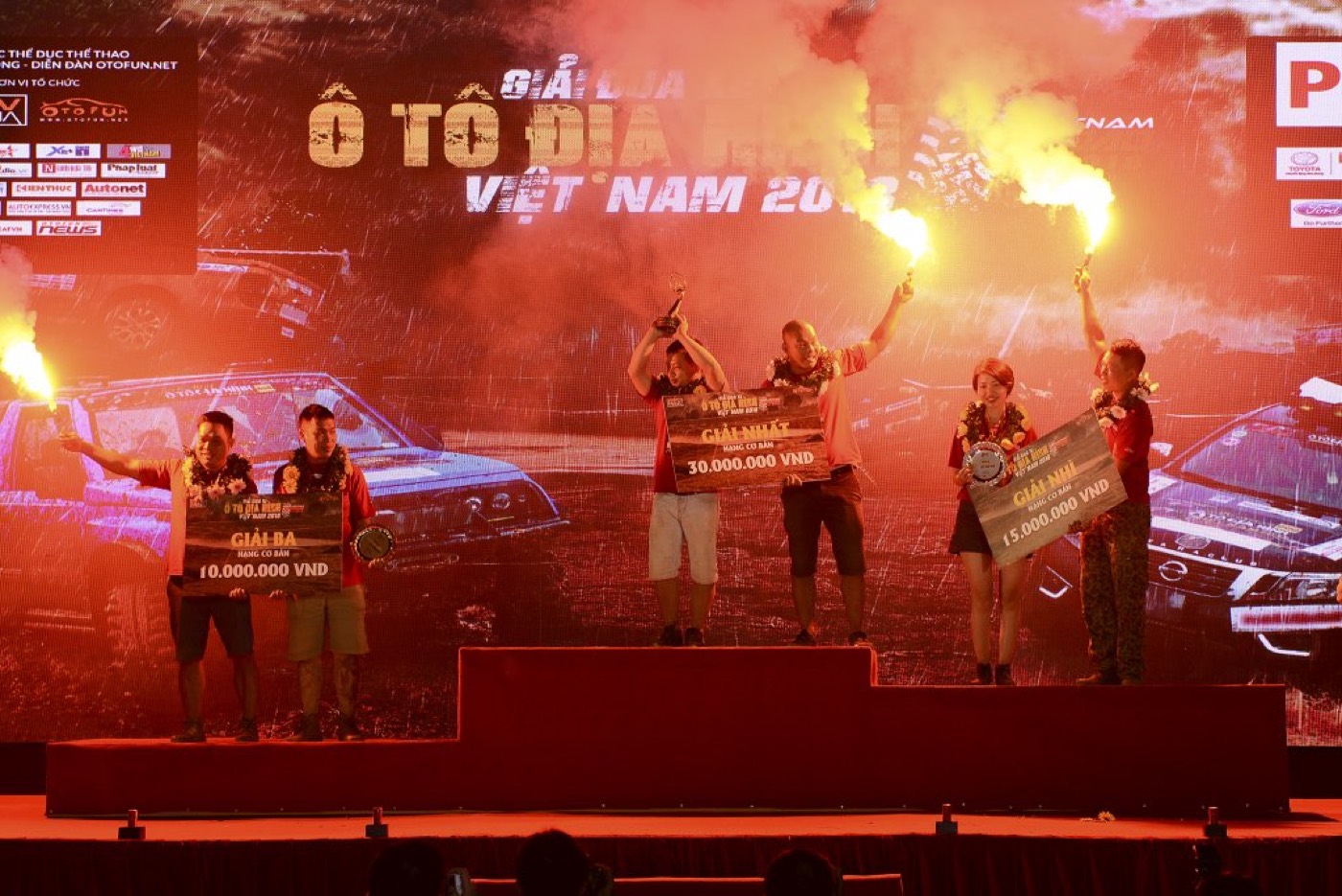 Chân dung các nhà vô địch VOC 2018